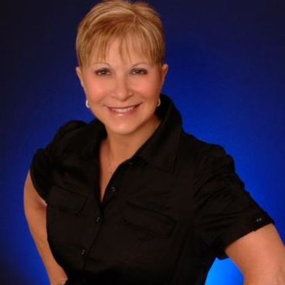 Meet your Posher, Beverly - Picture 1 of 1